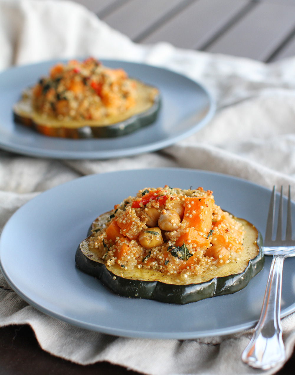Quinoa-Stuffed-Acorn-Squash-easy-gluten-free-vegan-recipe-for-Thanksgiving